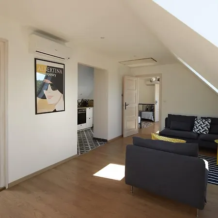 D4 Apartments Doergicse Exterior photo
